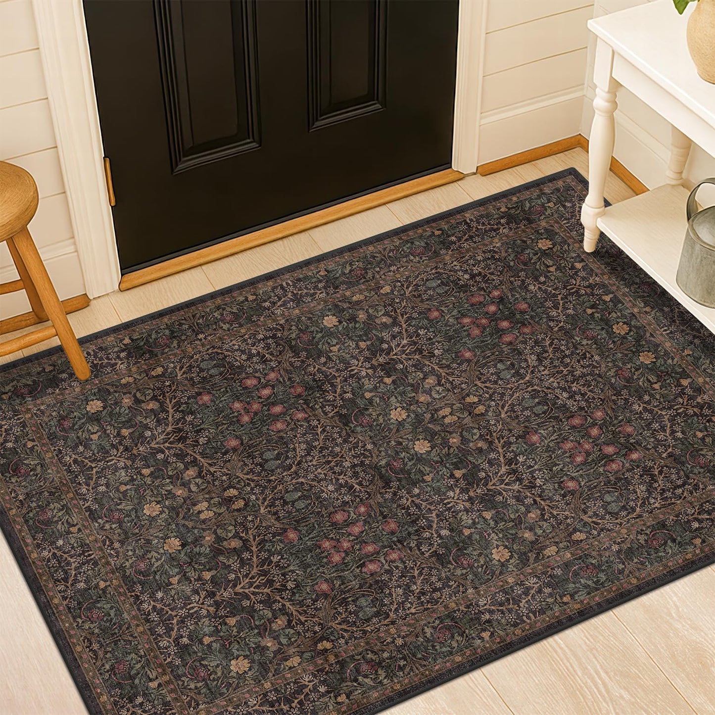Vintage Washable Area Rug with Non-Slip Low Pile Design for Home Decor