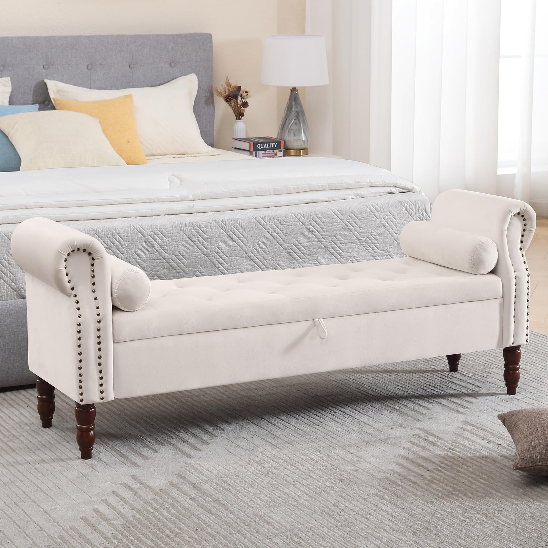 Velvet Storage Bench with Tufted Upholstery and Hidden Storage for Bedroom