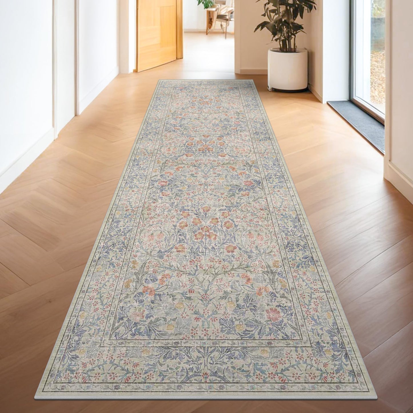 Vintage Washable Area Rug with Non-Slip Low Pile Design for Home Decor