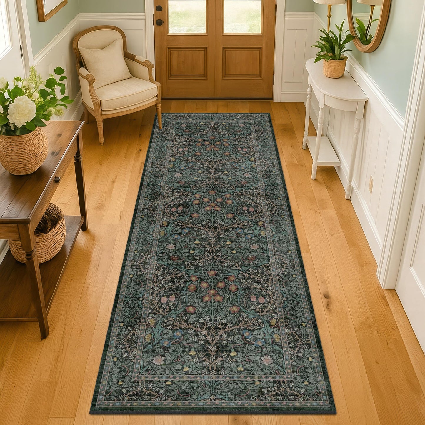 Vintage Washable Area Rug with Non-Slip Low Pile Design for Home Decor