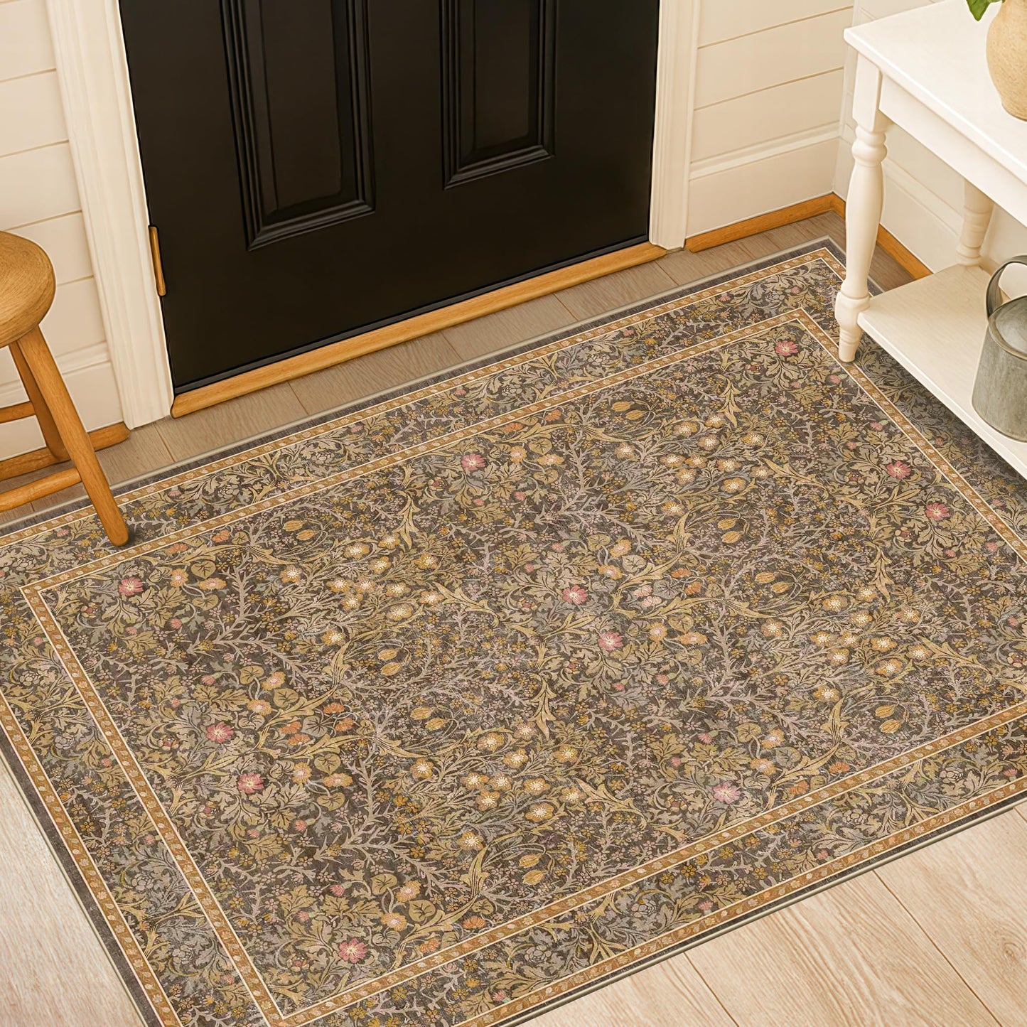 Vintage Washable Area Rug with Non-Slip Low Pile Design for Home Decor