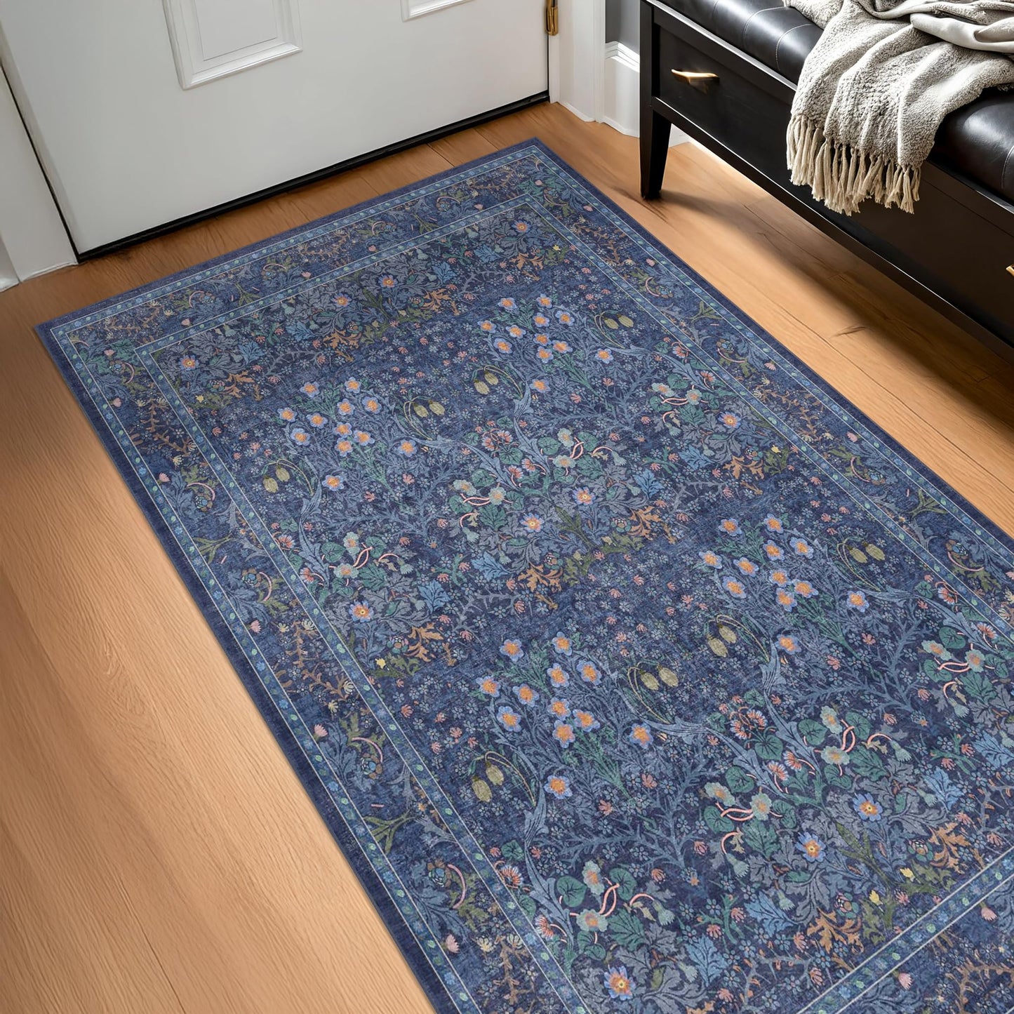 Vintage Washable Area Rug with Non-Slip Low Pile Design for Home Decor
