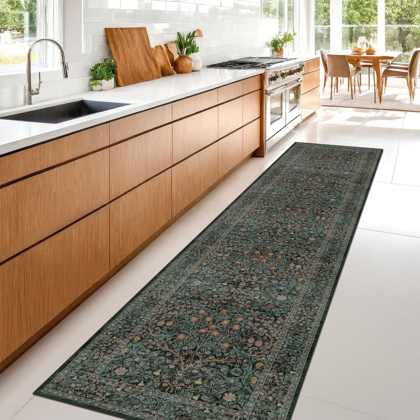 Vintage Washable Area Rug with Non-Slip Low Pile Design for Home Decor