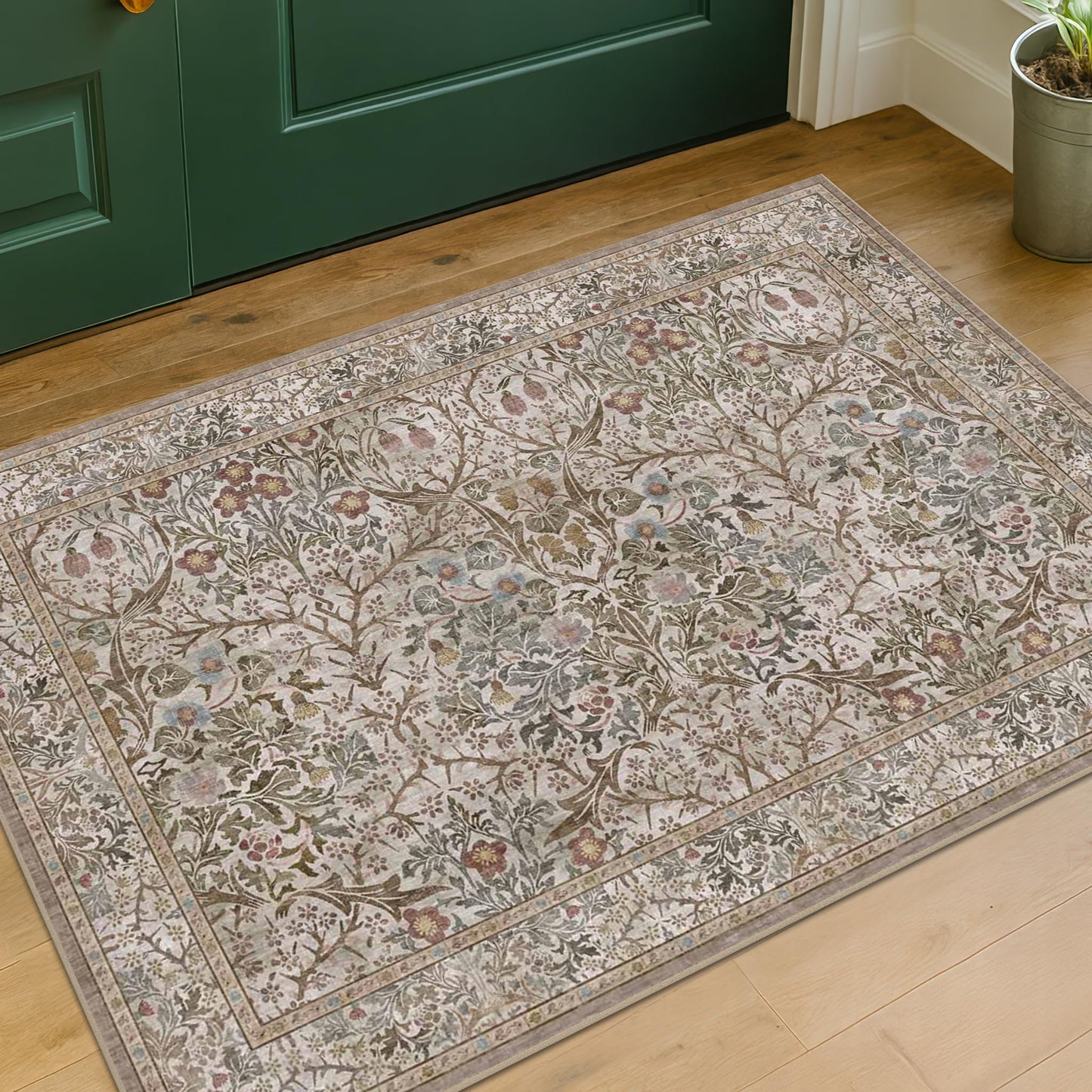 Vintage Washable Area Rug with Non-Slip Low Pile Design for Home Decor
