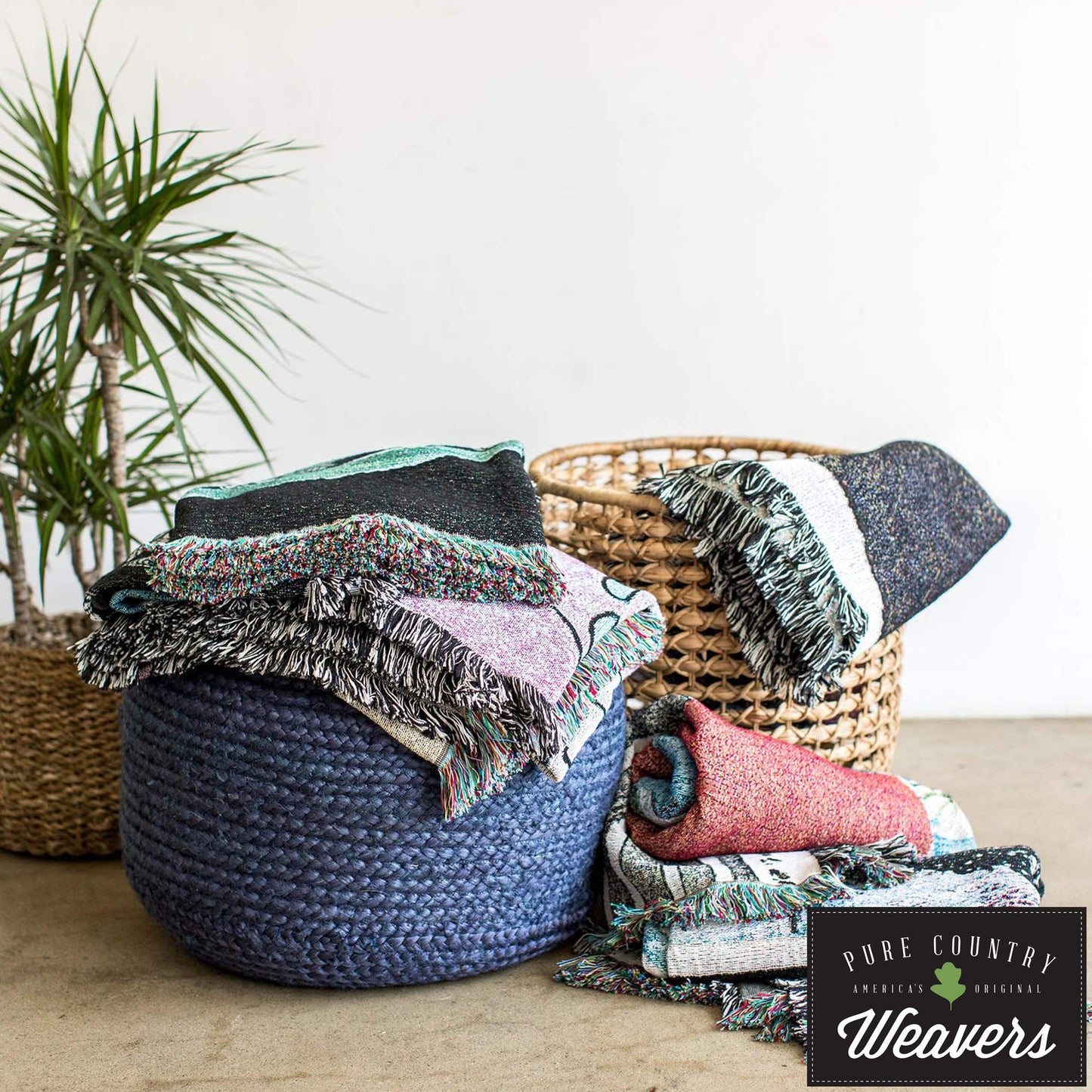 Cotton State Tapestry Throw Blanket with Decorative Home Accent Design